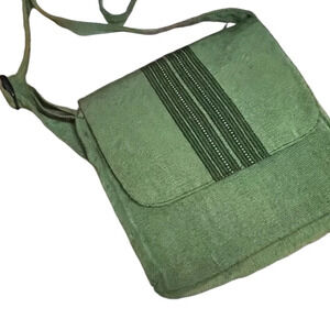 MYSTIC MOUNTAIN Spring Green FAIR TRADE Flap Bag, Adjustable  Crossbody Strap